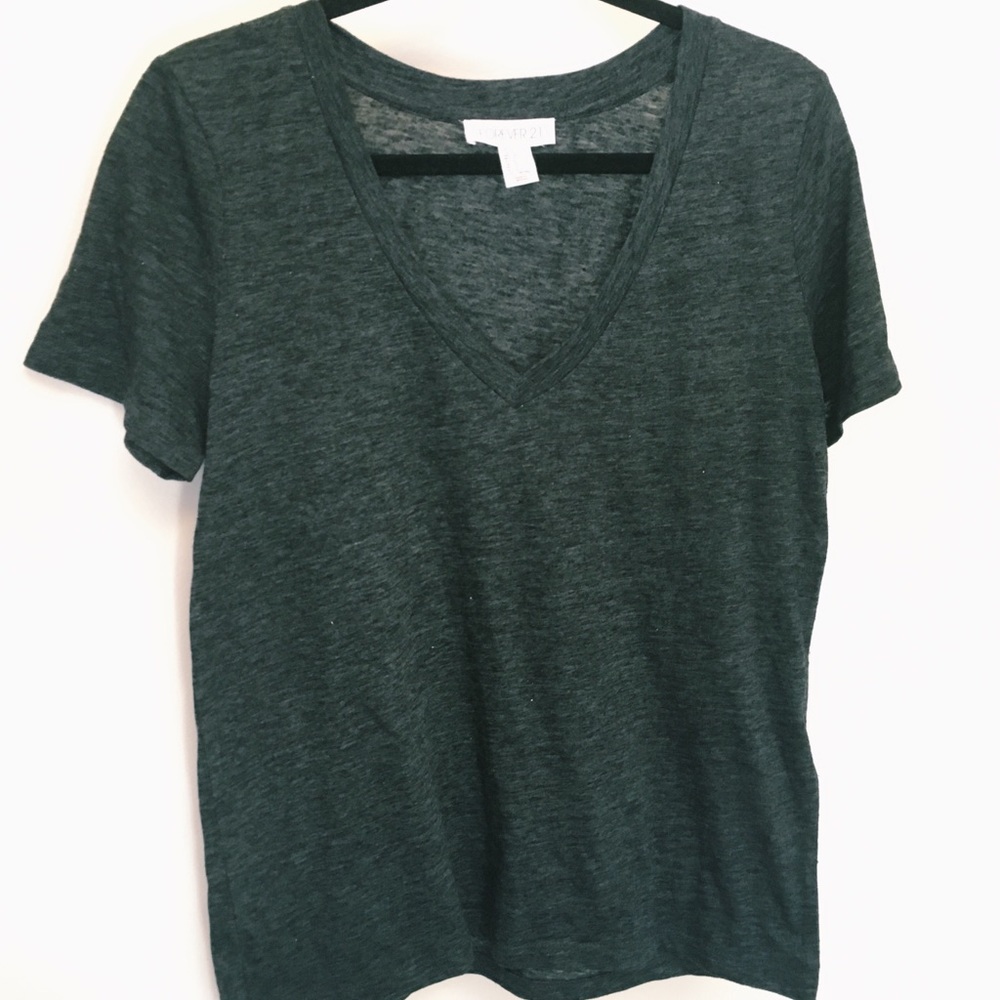 grey V neck top